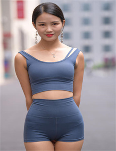 快猫永久破解版老司机-初尝人妻滑进去了莹莹免费视频